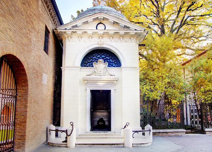 Semesterbostad Exclusive Luxury With Private Parking Ravenna