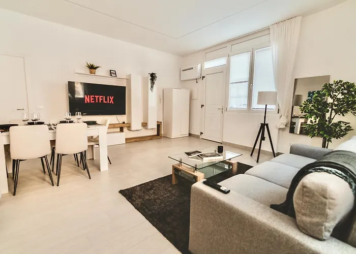 Exclusive Luxury With Private Parking Ferienhaus