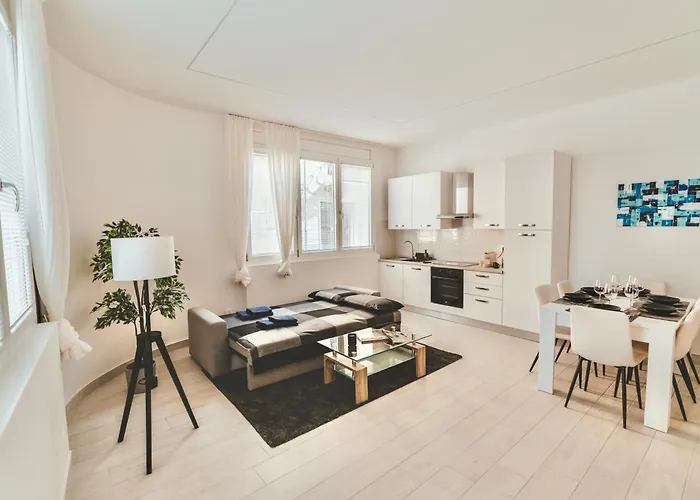 Exclusive Luxury With Private Parking Semesterbostad *